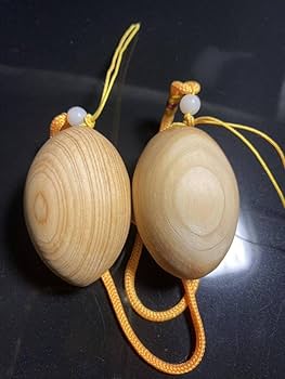 Amazon.co.jp: 既決 古美術 縁起物 香りの良い木 香の木根付